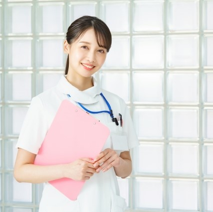 訪問看護管理者になるには?業務内容や兼務可能かについて解説