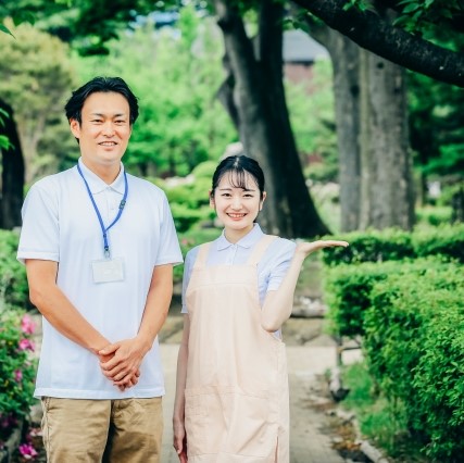 介護職の年収が気になる!月収・ボーナスや中四国地方の平均もチェック