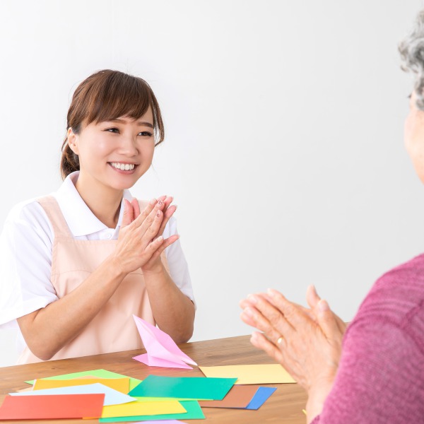 レクリエーション介護士とは?資格の内容や試験概要について解説